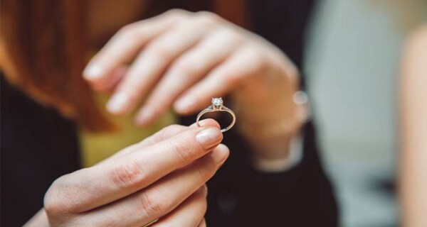 Removing the engagement ring