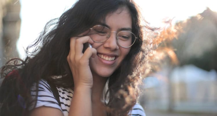 Funny questions make a girl laugh