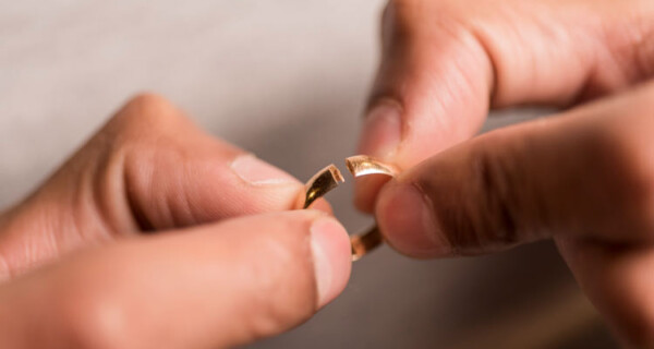 signs of a dying marriage.