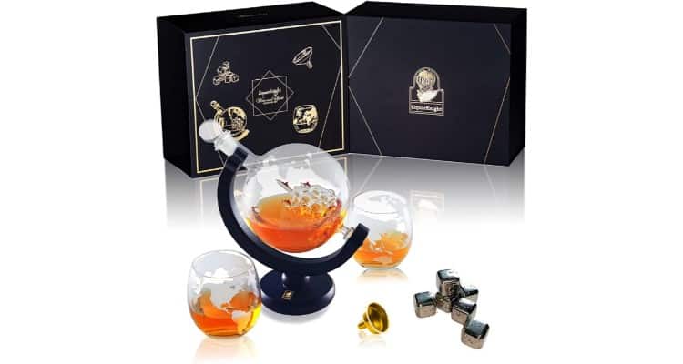personalized gifts for newlyweds - LiquorKnight decanter set