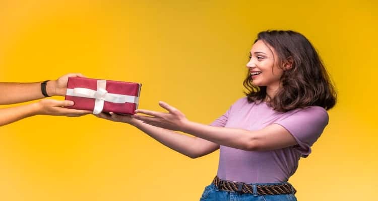 sustainable gifts for her