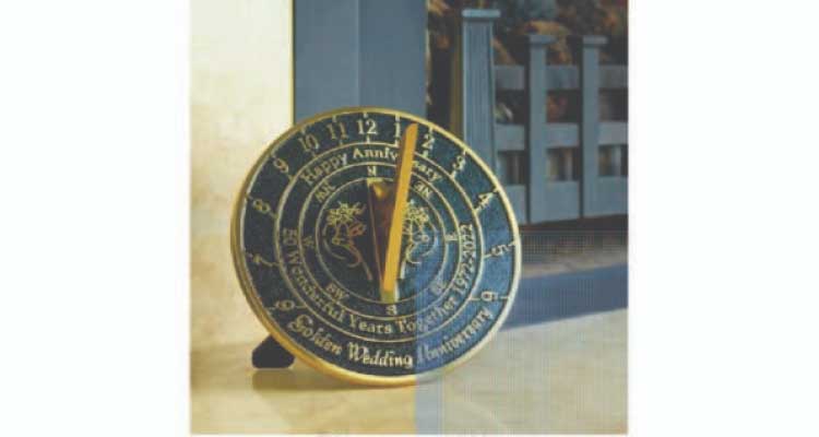 Best anniversary gifts for parents - Sundial