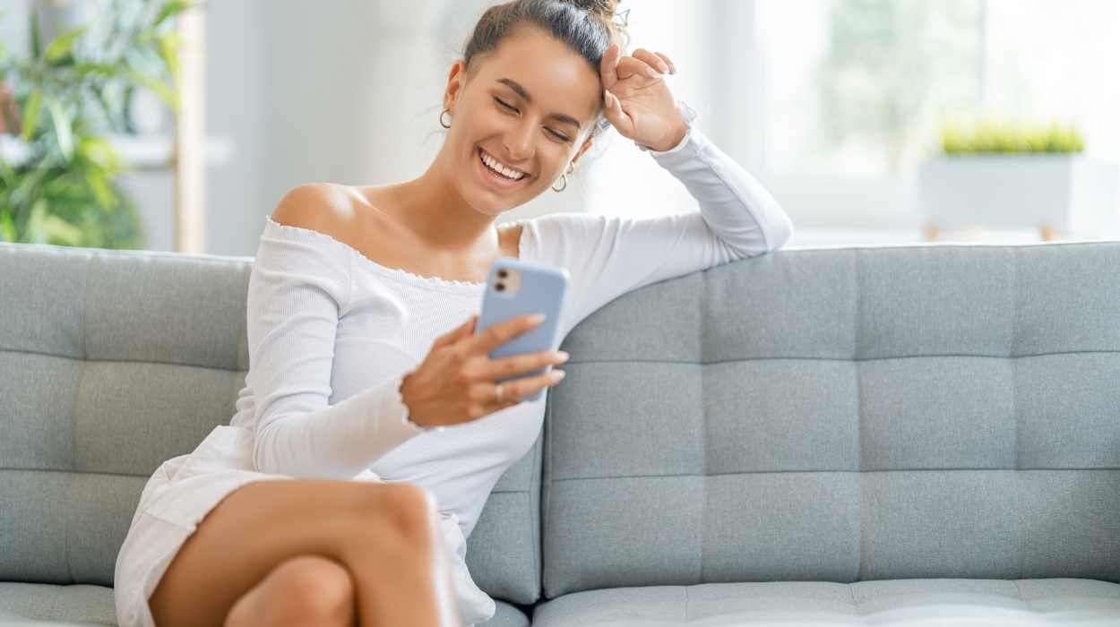Future-talks_-She-wants-to-be-your-girlfriend