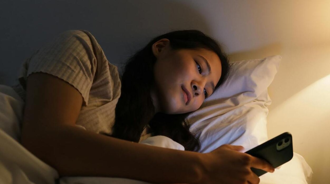 a goodnight text to make him smile