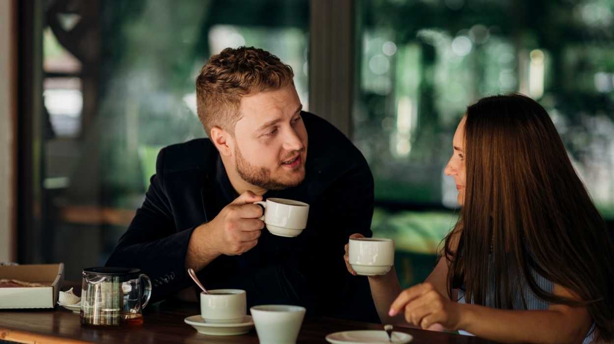 Body Language Signs A Man Is In Love With You