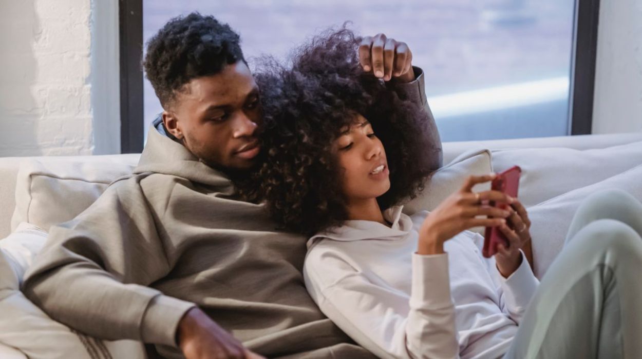 red flags when a guy is too obsessed